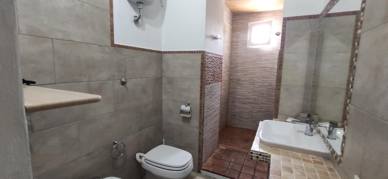 ピオンビーノ Casa Vicino Al Mareヴィラ エクステリア 写真