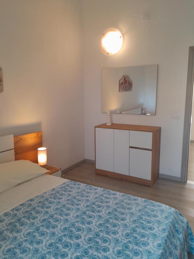 ピオンビーノ Casa Vicino Al Mareヴィラ エクステリア 写真